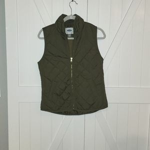 Old Navy quilted vest